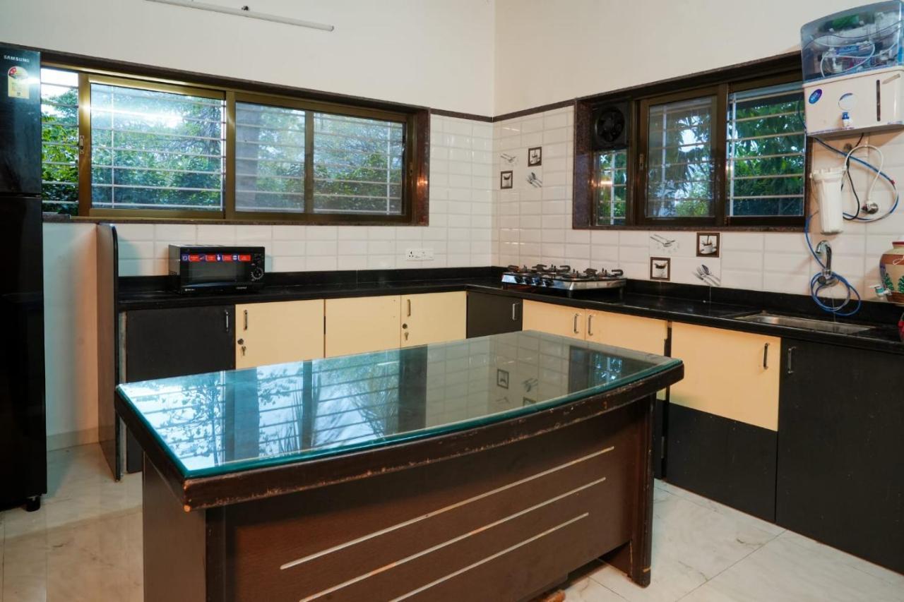 Vila White Coco House 4Bhk Nášik Exteriér fotografie